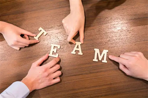 嘉鱼美食餐厅在哪里